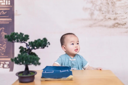 琼中怀孕多久会小腹隆起